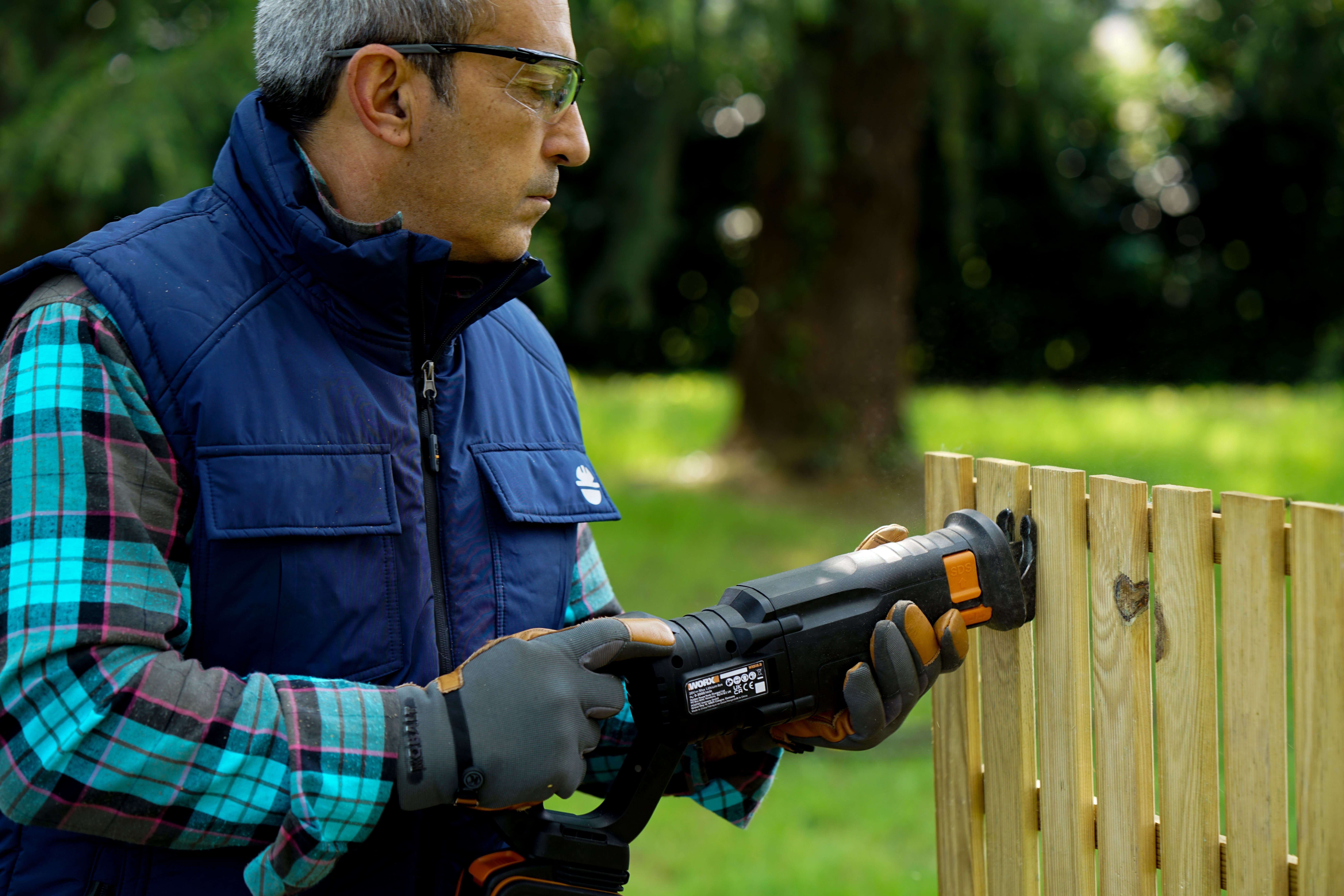 Worx WX516 - Sierra sable  BL 20V (1bat 4.0Ah)